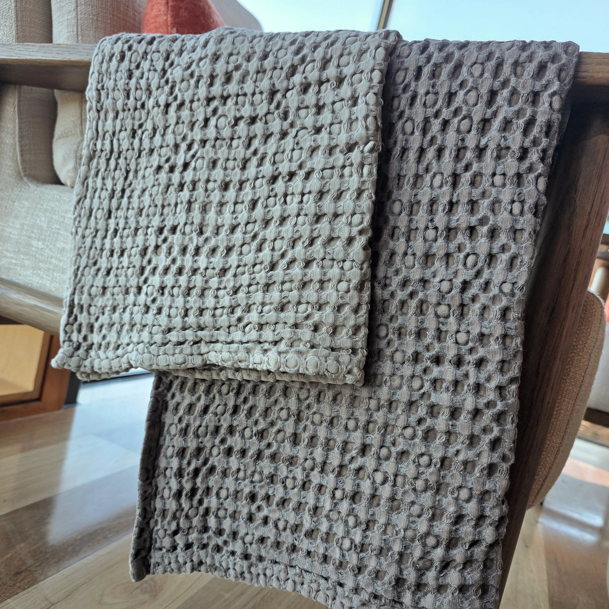 Heavyweight Linen Throw texture